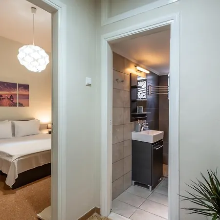 Couple's Flat In Chania Venetian Harbor & Beach *