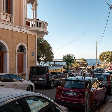 Couple's Flat In Chania Venetian Harbor & Beach